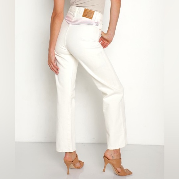 Levi’s Ribcage Straight Leg White/Cream Jeans - Picture 2 of 7